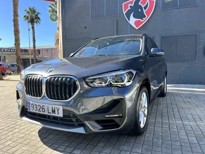 Usado BMW X1 190 CV (139 kW) 2021 Gris / plata SUV