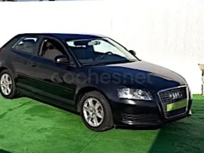 Usado Audi A3 Ambiente 105 CV (77 kW) 2009 Negro Utilitario
