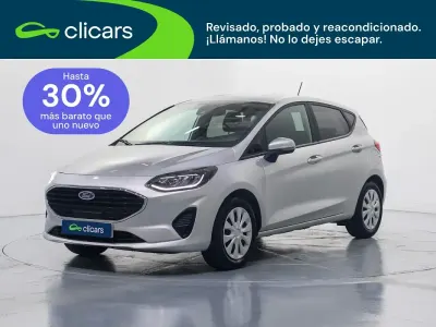 Usado Ford Fiesta Trend 75 CV (55 kW) 2022 Gris / plata Utilitario