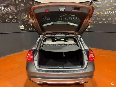 Usado Mercedes GLA220 Urban 170 CV (125 kW) 2014 Gris / plata SUV