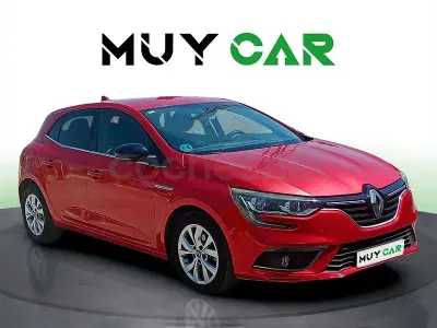 Usado Renault Mégane IV Life 100 CV (73 kW) 2018 Rojo Berlina