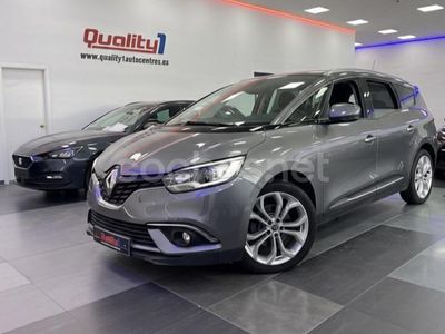 Usado Renault Grand Scénic IV Life 120 CV (88 kW) 2018 Gris / plata Monovolumen