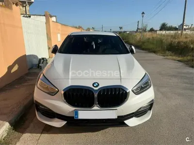 Usado BMW 118 150 CV (110 kW) 2021 Blanco Berlina