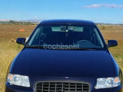 Usado Audi A3 Ambition 110 CV (80 kW) 2001 Azul Utilitario