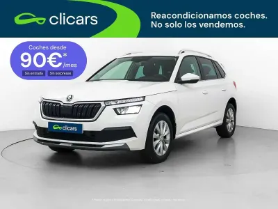 Usado Skoda Kamiq Ambition 110 CV (80 kW) 2022 Blanco SUV