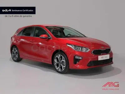 Usado Kia Ceed 100 CV (73 kW) 2021 Rojo Utilitario