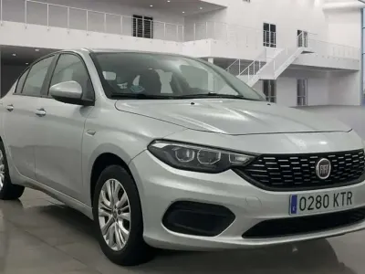 Usado Fiat Tipo Street 95 CV (69 kW) 2019 Gris Berlina