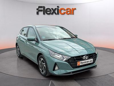 Usado Hyundai i20 84 CV (61 kW) 2022 Verde Utilitario