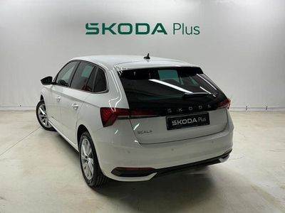 Usado Skoda Scala Selection 115 CV (84 kW) 2024 Blanco Utilitario