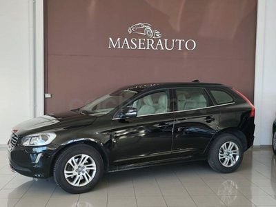 Usado Volvo XC60 Momentum 181 CV (133 kW) 2015 Negro SUV