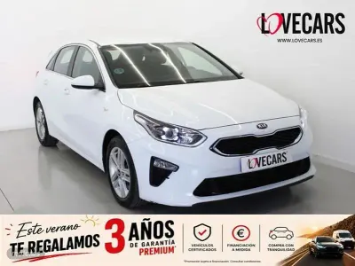 Usado Kia Ceed 120 CV (88 kW) 2021 Blanco Utilitario