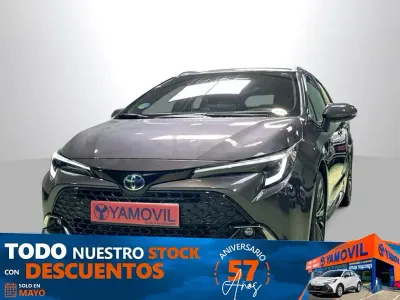 Usado Toyota Corolla Sport 140 CV (102 kW) 2023 Gris / plata Familiar