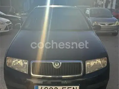 Usado Skoda Fabia 64 CV (47 kW) 2007 Negro Berlina