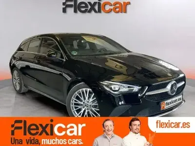 Usado Mercedes CLA180 Shooting Brake 136 CV (100 kW) 2022 Negro Familiar