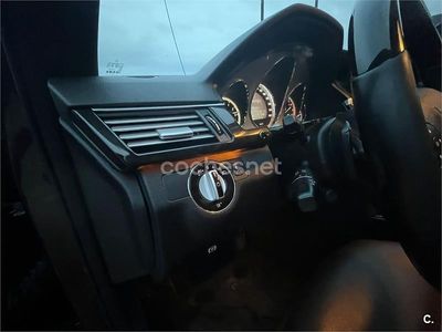 Granate Usado 2009 Mercedes E350 Avantgarde Berlina | 10.500 € (Super precio)