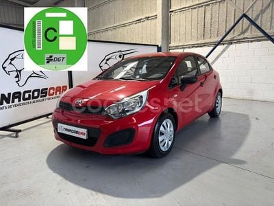Rojo Usado 2013 Kia Rio Berlina | 7250 € (Un poco caro)