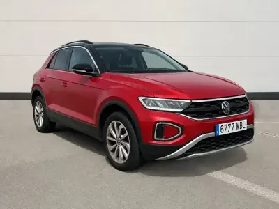 Usado VW T-Roc Life 110 CV (80 kW) 2022 Rojo SUV