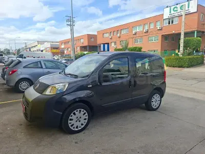 Usado Fiat Fiorino 95 CV (69 kW) 2012 Negro Monovolumen