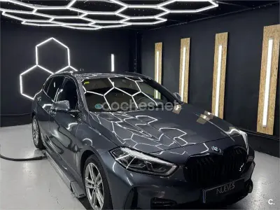 Usado BMW 118 150 CV (110 kW) 2020 Gris / plata Utilitario