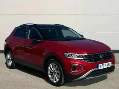 Usado VW T-Roc Life 110 CV (80 kW) 2022 Rojo SUV