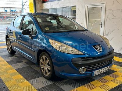 Azul Usado 2008 Peugeot 207 Premium Berlina | 3999 € (Un poco caro)