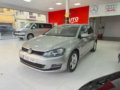 Usado VW Golf VII Advance 122 CV (89 kW) 2014 Gris / plata Berlina