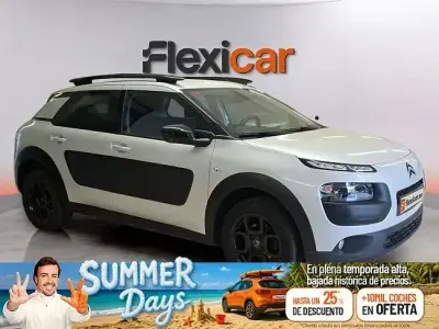 Usado Citroën C4 Cactus Live 82 CV (60 kW) 2017 Blanco Utilitario