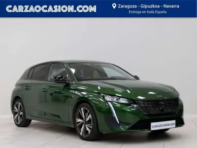 Käytetty Peugeot 308 Allure 179 HP (131 kW) 2022 Vihreä Sedan