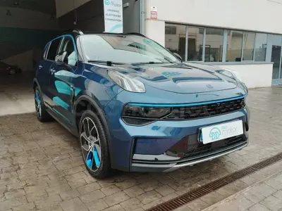 Usado Lynk & Co 01 261 CV (191 kW) 2023 Negro SUV