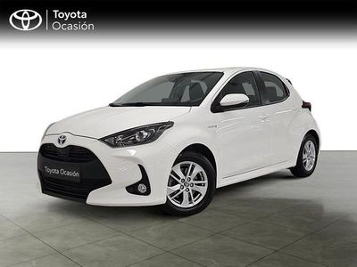 Usado Toyota Yaris Active 116 CV (85 kW) 2021 Blanco Utilitario