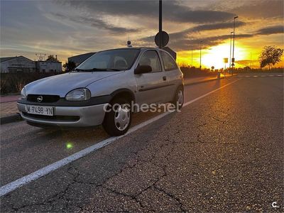 Gris / plata Usado 1999 Opel Corsa Eco Berlina | 1059 €