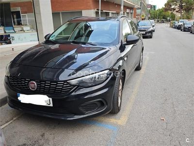 Usado Fiat Tipo Lounge 120 CV (88 kW) 2018 Negro Familiar