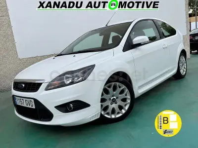 Usado Ford Focus Trend 115 CV (84 kW) 2010 Blanco Berlina