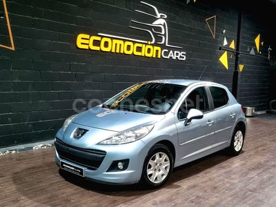 Gris / plata Usado 2011 Peugeot 207 Active Berlina | 4999 € (Precio justo)
