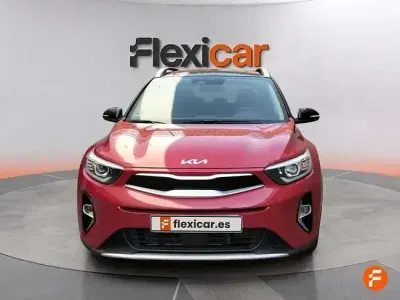 Usado Kia Stonic Plus 100 CV (73 kW) 2022 Rojo SUV