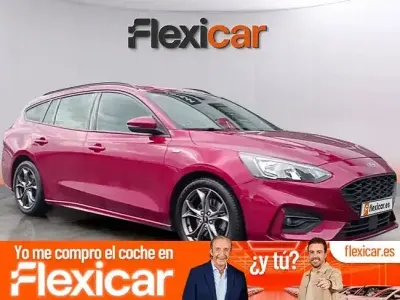 Usado Ford Focus ST-Line 150 CV (110 kW) 2019 Rojo Familiar