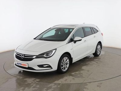 Usado Opel Astra Excellence 135 CV (99 kW) 2017 Blanco Familiar