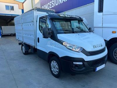 usado Iveco 35.12 Daily Chasis Cabina3750 116