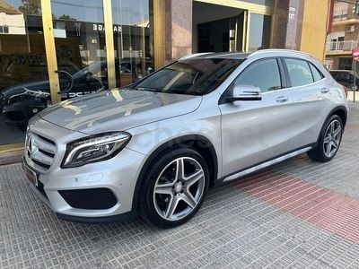 Käytetty Mercedes GLA200 AMG line 136 HP (100 kW) 2015 Harmaa Katumaasturi