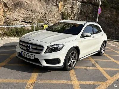 Käytetty Mercedes GLA220 AMG line 170 HP (125 kW) 2014 Valkoinen Katumaasturi