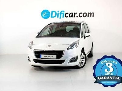 Usado Peugeot 5008 Allure 121 CV (88 kW) 2016 Blanco Monovolumen