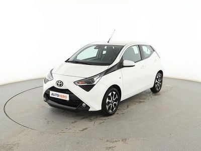 Blanco Usado 2022 Toyota Aygo X-play Utilitario | 13.599 € (Precio justo)