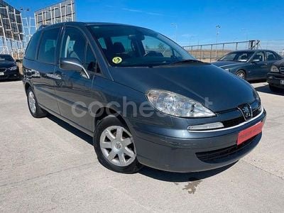 Usado Peugeot 807 136 CV (100 kW) 2007 Gris / plata Monovolumen