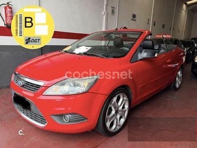 Usado Ford Focus Cabriolet Titanium 136 CV (100 kW) 2008 Rojo Descapotable