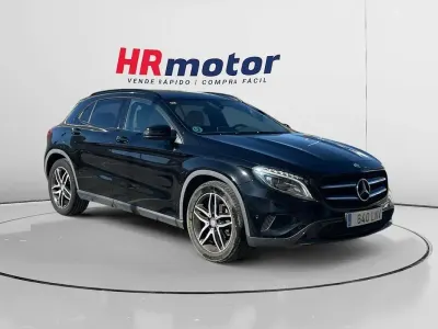 Usado Mercedes GLA200 Style 136 CV (100 kW) 2016 Negro SUV