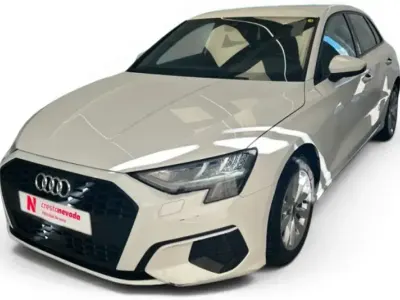 Usado Audi A3 Sportback e-tron Premium 110 CV (80 kW) 2023 Blanco Utilitario