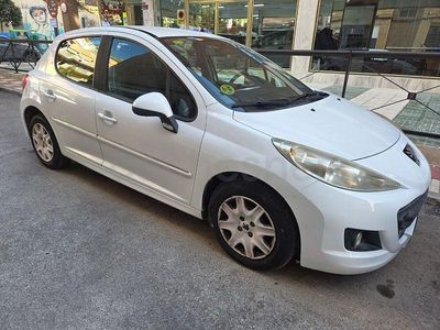 Blanco Usado 2012 Peugeot 207 Active Berlina | 6690 € (Precio justo)