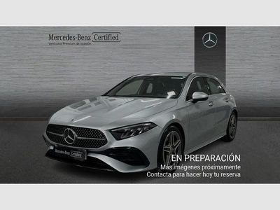 Gris / plateado Usado 2025 Mercedes A180 Berlina | 31.490 € (Precio justo)