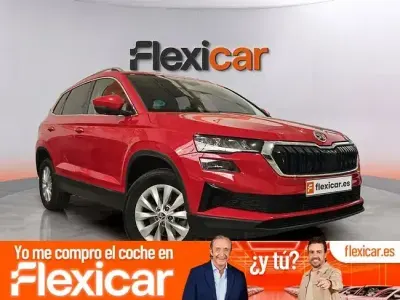 Usado Skoda Karoq Selection 150 CV (110 kW) 2024 Rojo SUV