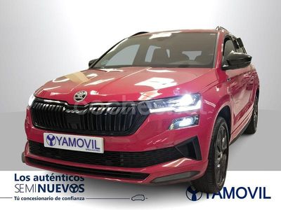 Rojo Usado 2022 Skoda Karoq SportLine SUV | 27.750 € (Un poco caro)